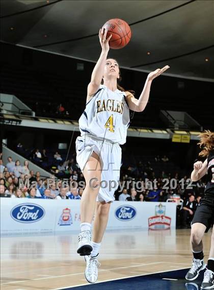 Thumbnail 2 in Rio Mesa vs. Arroyo Grande (CIF SS D3AAA Final) photogallery.