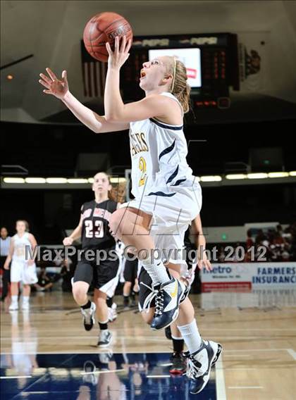Thumbnail 1 in Rio Mesa vs. Arroyo Grande (CIF SS D3AAA Final) photogallery.