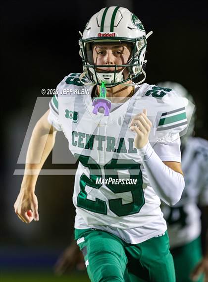 Thumbnail 3 in Central @ Northwestern (FHSAA 3A Regional Final) photogallery.