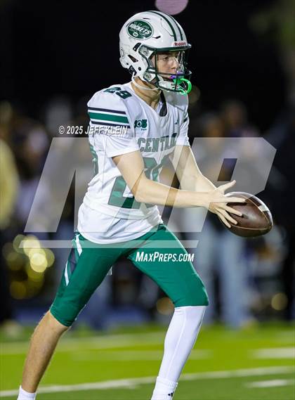 Thumbnail 3 in Central @ Northwestern (FHSAA 3A Regional Final) photogallery.