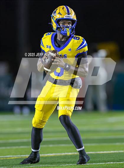 Thumbnail 2 in Central @ Northwestern (FHSAA 3A Regional Final) photogallery.