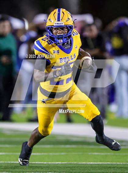 Thumbnail 2 in Central @ Northwestern (FHSAA 3A Regional Final) photogallery.