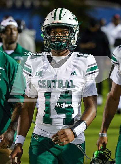 Thumbnail 2 in Central @ Northwestern (FHSAA 3A Regional Final) photogallery.