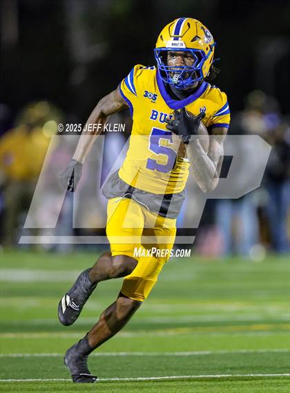 Thumbnail 1 in Central @ Northwestern (FHSAA 3A Regional Final) photogallery.