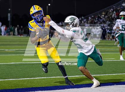 Thumbnail 2 in Central @ Northwestern (FHSAA 3A Regional Final) photogallery.