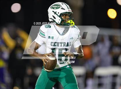 Thumbnail 2 in Central @ Northwestern (FHSAA 3A Regional Final) photogallery.