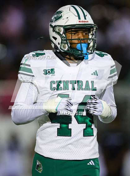 Thumbnail 2 in Central @ Northwestern (FHSAA 3A Regional Final) photogallery.