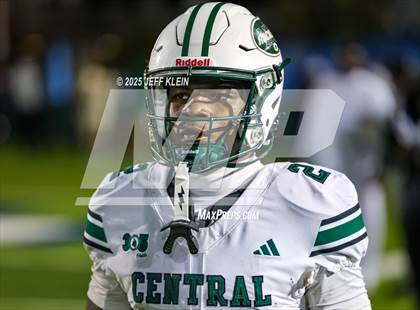 Thumbnail 2 in Central @ Northwestern (FHSAA 3A Regional Final) photogallery.