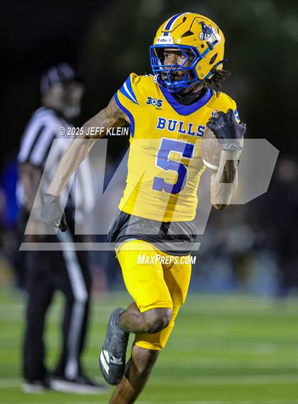 Thumbnail 3 in Central @ Northwestern (FHSAA 3A Regional Final) photogallery.