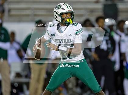 Thumbnail 1 in Central @ Northwestern (FHSAA 3A Regional Final) photogallery.