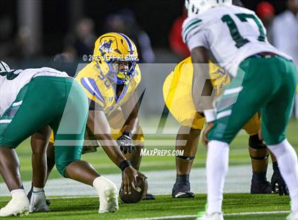 Thumbnail 2 in Central @ Northwestern (FHSAA 3A Regional Final) photogallery.