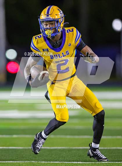 Thumbnail 3 in Central @ Northwestern (FHSAA 3A Regional Final) photogallery.