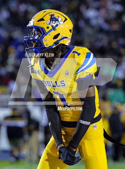 Thumbnail 2 in Central @ Northwestern (FHSAA 3A Regional Final) photogallery.