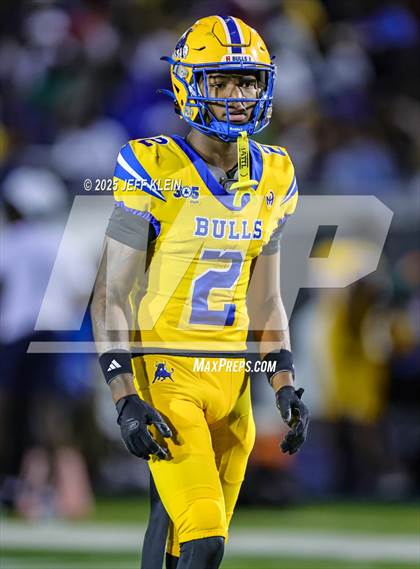 Thumbnail 1 in Central @ Northwestern (FHSAA 3A Regional Final) photogallery.