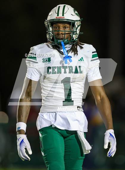 Thumbnail 2 in Central @ Northwestern (FHSAA 3A Regional Final) photogallery.