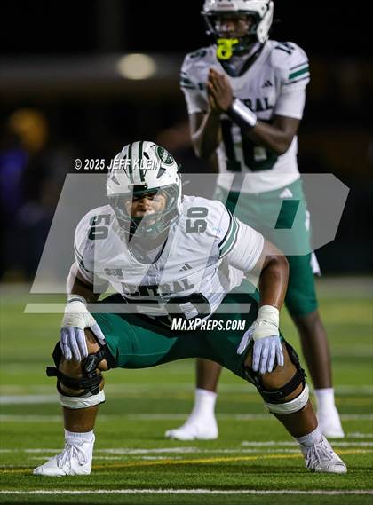 Thumbnail 1 in Central @ Northwestern (FHSAA 3A Regional Final) photogallery.