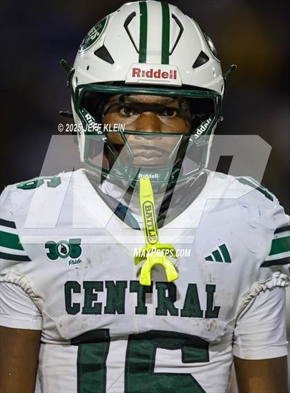 Thumbnail 2 in Central @ Northwestern (FHSAA 3A Regional Final) photogallery.