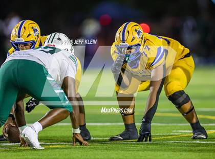 Thumbnail 1 in Central @ Northwestern (FHSAA 3A Regional Final) photogallery.