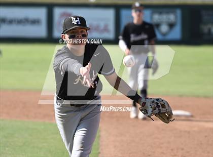 Thumbnail 1 in Laguna Hills @ University photogallery.