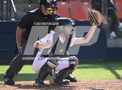 Thumbnail 1 in Laguna Hills @ University photogallery.