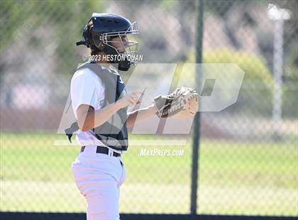 Thumbnail 1 in Laguna Hills @ University photogallery.