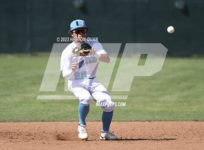 Thumbnail 1 in Laguna Hills @ University photogallery.