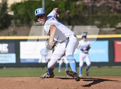 Thumbnail 2 in Laguna Hills @ University photogallery.