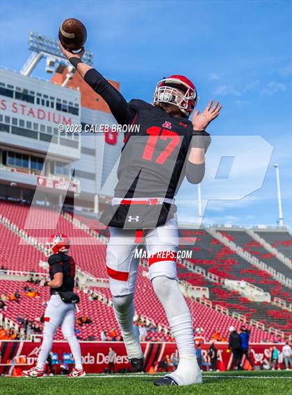 Thumbnail 3 in American Fork vs. Skyridge (UHSAA 6A Semifinal) photogallery.