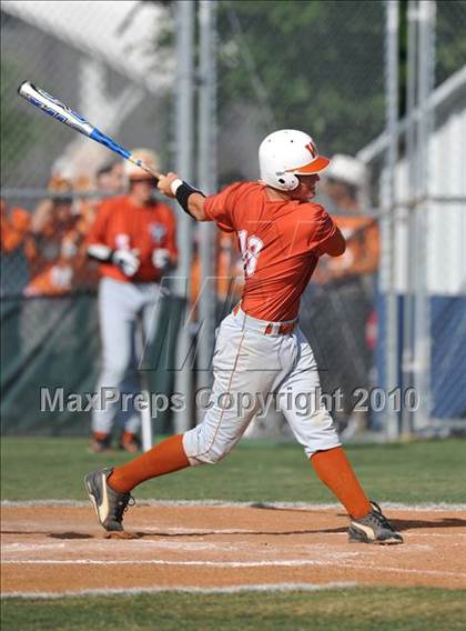 Thumbnail 1 in Sachse vs White (Texas 5A Region II Playoffs) photogallery.
