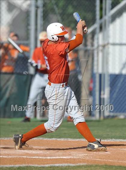 Thumbnail 1 in Sachse vs White (Texas 5A Region II Playoffs) photogallery.