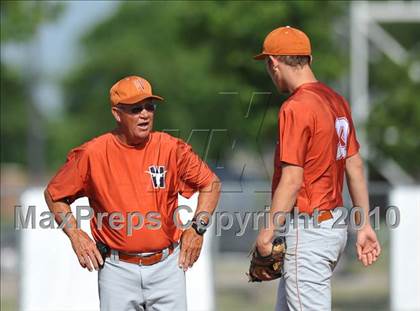Thumbnail 2 in Sachse vs White (Texas 5A Region II Playoffs) photogallery.