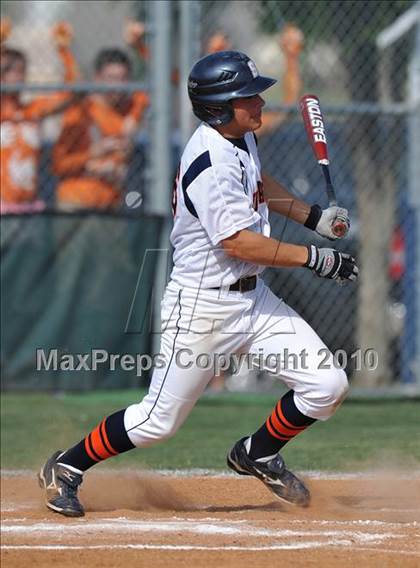 Thumbnail 3 in Sachse vs White (Texas 5A Region II Playoffs) photogallery.