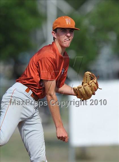 Thumbnail 1 in Sachse vs White (Texas 5A Region II Playoffs) photogallery.