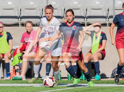 Thumbnail 3 in Cy-Fair vs Tompkins (UIL 6A Area PlayOffs) photogallery.