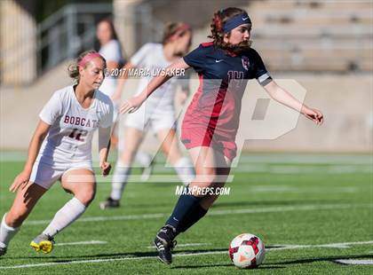 Thumbnail 3 in Cy-Fair vs Tompkins (UIL 6A Area PlayOffs) photogallery.