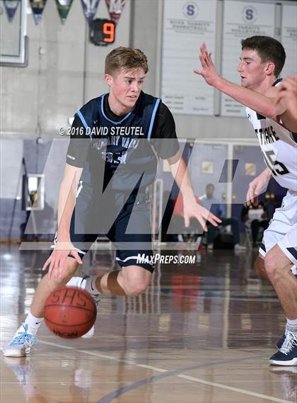 Thumbnail 3 in Pleasant Valley vs. Westlake (St. Hope Elite Classic) photogallery.