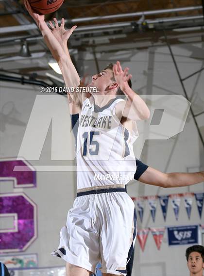 Thumbnail 2 in Pleasant Valley vs. Westlake (St. Hope Elite Classic) photogallery.