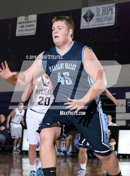 Thumbnail 3 in Pleasant Valley vs. Westlake (St. Hope Elite Classic) photogallery.