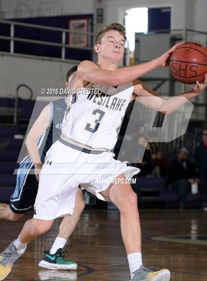 Thumbnail 1 in Pleasant Valley vs. Westlake (St. Hope Elite Classic) photogallery.