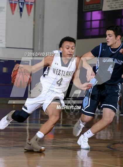 Thumbnail 3 in Pleasant Valley vs. Westlake (St. Hope Elite Classic) photogallery.