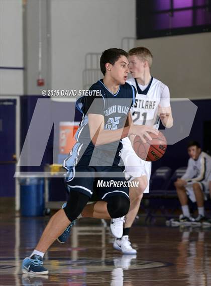 Thumbnail 1 in Pleasant Valley vs. Westlake (St. Hope Elite Classic) photogallery.