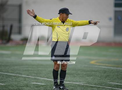 Thumbnail 2 in Madison vs. Mount Miguel (Grossmont Holiday Tournament) photogallery.