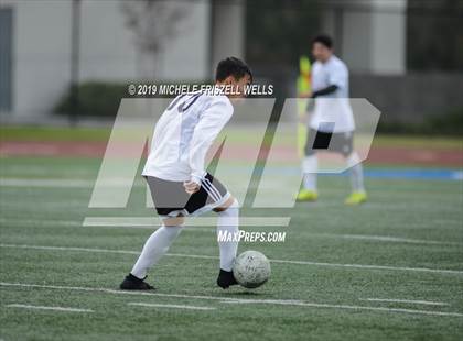 Thumbnail 2 in Madison vs. Mount Miguel (Grossmont Holiday Tournament) photogallery.