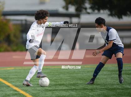 Thumbnail 2 in Madison vs. Mount Miguel (Grossmont Holiday Tournament) photogallery.