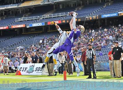 Thumbnail 2 in St. Augustine vs. Mission Bay (CIF SDS D2 Final) photogallery.