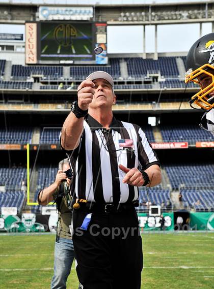 Thumbnail 2 in St. Augustine vs. Mission Bay (CIF SDS D2 Final) photogallery.