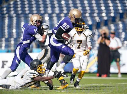 Thumbnail 3 in St. Augustine vs. Mission Bay (CIF SDS D2 Final) photogallery.