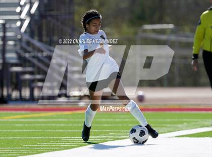 Thumbnail 2 in Klein Oak vs A&M Consolidated (College Station Classic) photogallery.