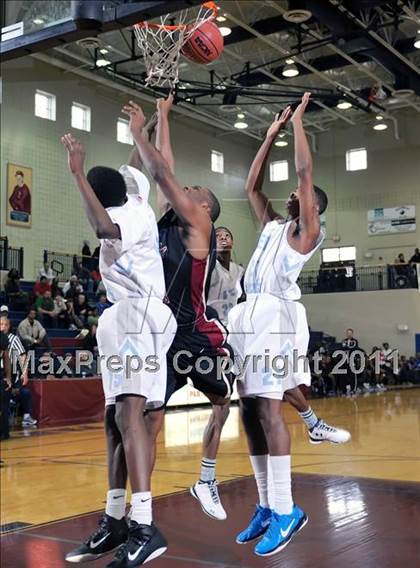 Thumbnail 2 in Columbia vs. Lee photogallery.