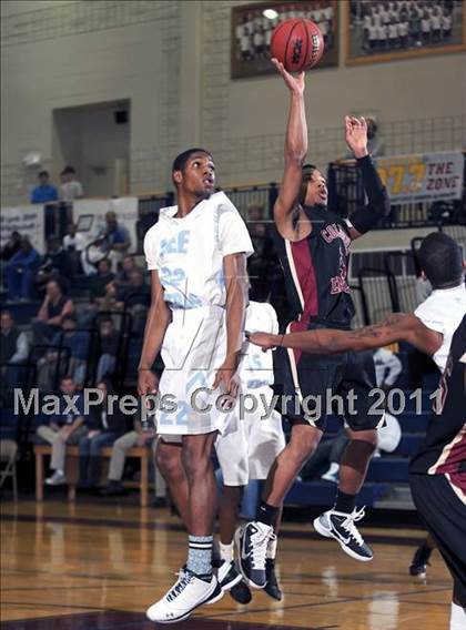 Thumbnail 2 in Columbia vs. Lee photogallery.